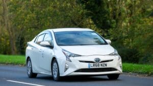 Britain must stick to its plan to stop selling new full hybrid cars without a plug from 2030 or risk a “catastrophic misstep” that undermines its net zero ambitions, the motoring group Electric Vehicles UK (EVUK) has warned.