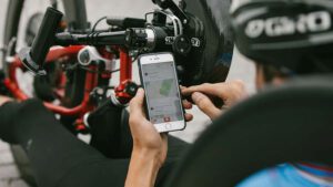 Strava, the fitness tracking app that became a lockdown staple for millions of runners and cyclists, has confirmed a new valuation of $2.2 billion following its recent acquisition of Runna, a UK-based running coaching platform.